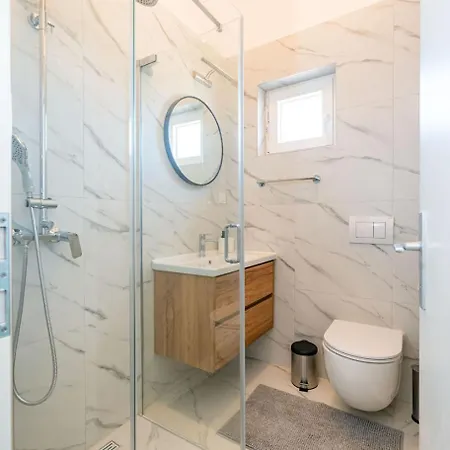 Lucija Mari Appartement *