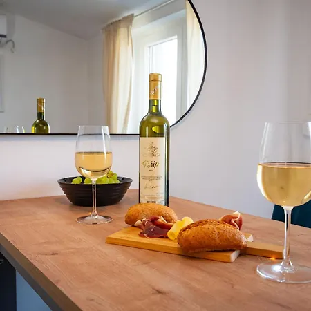 Lucija Mari * Tribalj