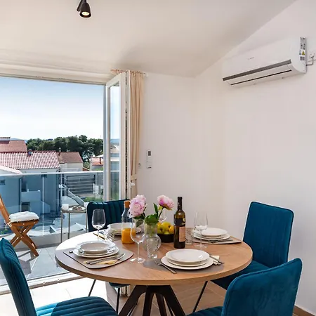 Apartment Lucija Mari