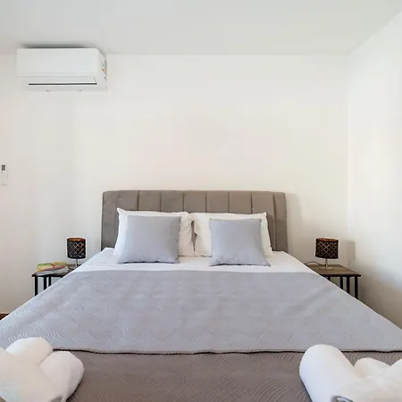 Apartment Lucija Mari Tribunj (Sibenik-Knin)