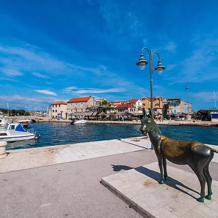 Lucija Mari 아파트