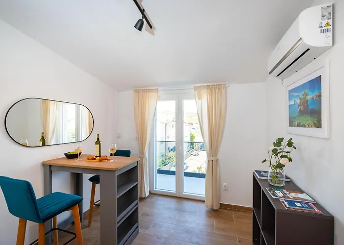 Lucija Mari * Tribalj