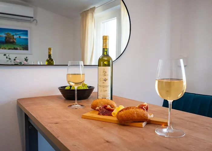 Lucija Mari * Tribalj