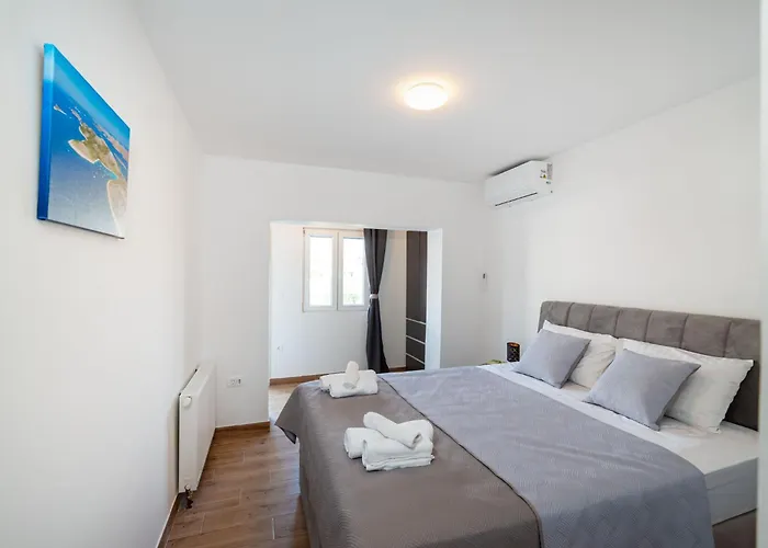 Lucija Mari Appartement *