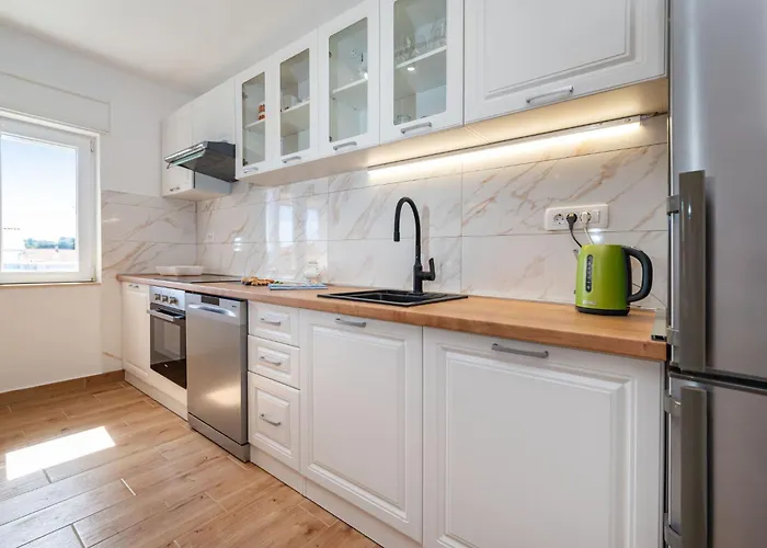 Appartement Lucija Mari